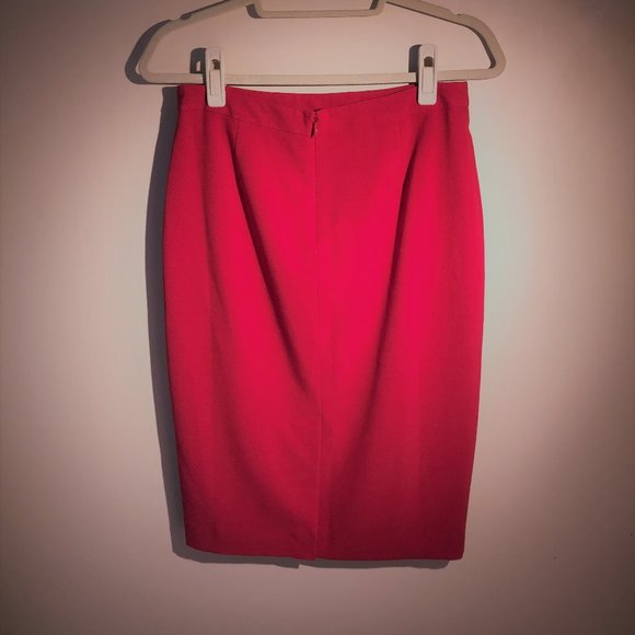 NWOT-Isaac Mizrahi red pencil skirt - size 4 - Picture 2 of 9